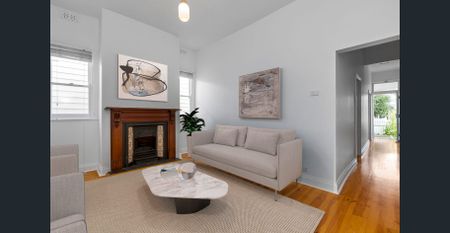 Charming Freestanding Victorian - Photo 2