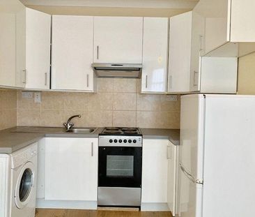 3 bedroom apartment to rent - Photo 3