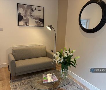3 bedroom end of terrace house to rent - Photo 2