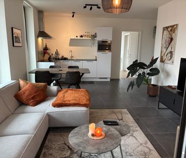 Appartement te huur - Foto 1