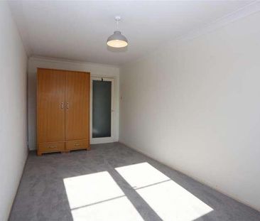 Derek House, Hove, BN3 - Photo 4