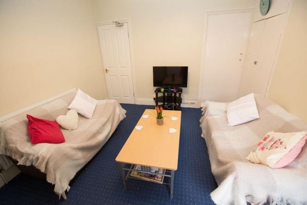 3 bedroom house share to rent - Photo 1