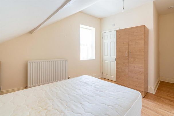 5 bedroom maisonette to rent - Photo 1