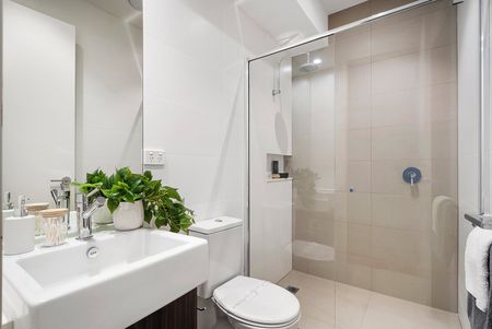 Contemporary boutique living by the bay! - Photo 2