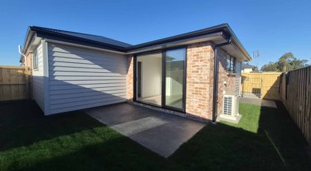 44a Derbridge Street - Photo 2