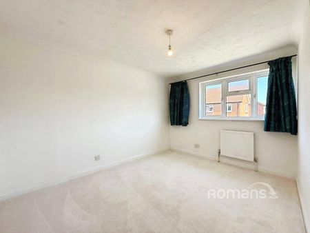 4 bedroom detached house to rent - Photo 4