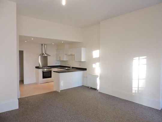 2 bedroom apartment to rent Victoria Terrace, Hove, East Sussex, BN3 - Photo 1