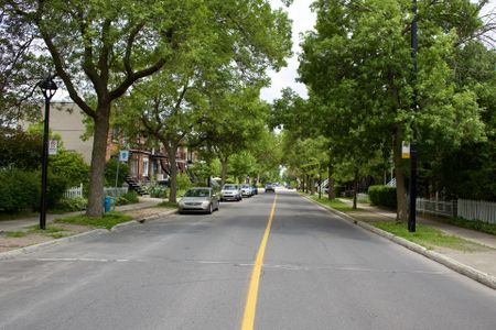 Furnished and renovated 4 ½ apartment for rent in Montreal – Top floor of a duplex near Monk metro. - Photo 4