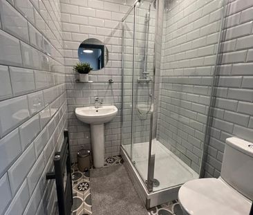 Room in a Shared House, Sheffield, S2 - Photo 6