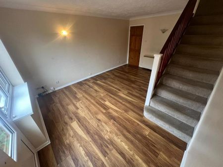 2 bedroom terraced house to rent - Photo 2