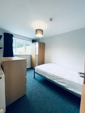 1 bedroom in a house share to rent - Photo 5