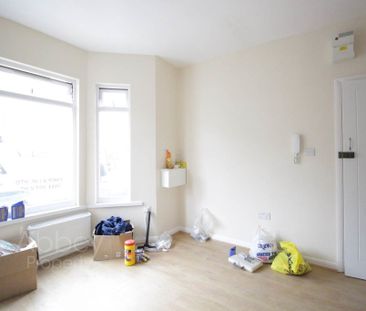 Crawley Road - 1 mins from Town Centre - LU1 1HX - Photo 6