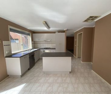 For private inspections please email catie@sweeneyea.com.au. - Photo 2