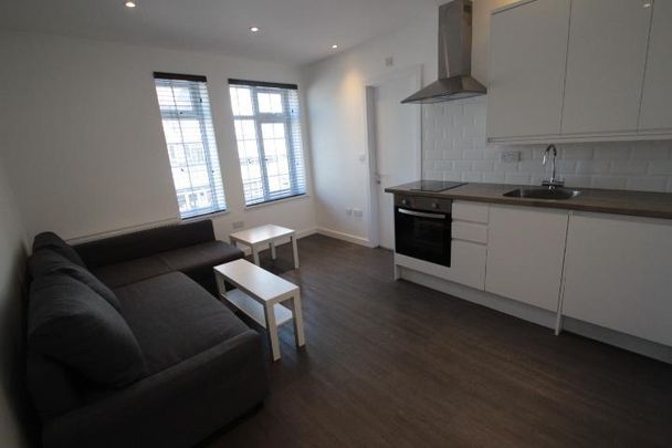 Studio to rent - Photo 1