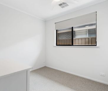 15 Harriet Circuit, Regency Park, SA 5010 - Photo 2