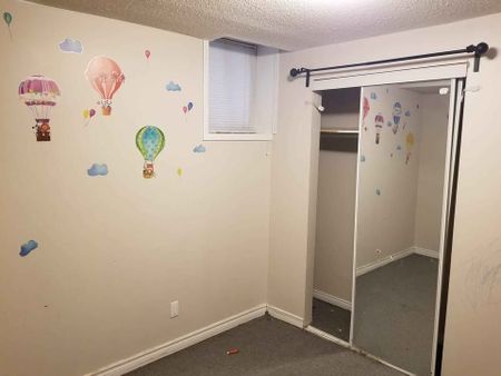 For Lease - 587 Farwell Crescent Unit# ( lower ), Mississauga, Ontario - Photo 2