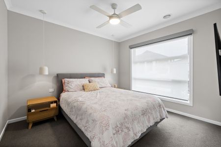 3-Bedroom Family Home in Fraser Rise - Photo 4