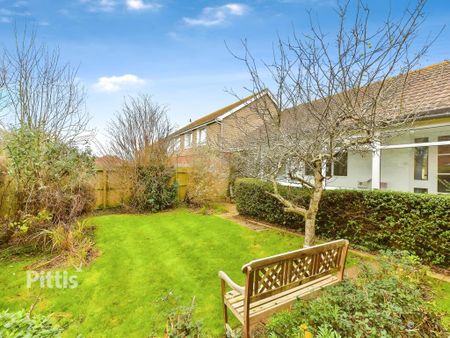 2 bedroom detached bungalow to rent - Photo 4