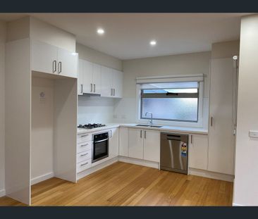 4/9 Harbury Street, Reservoir, Vic 3073 - Photo 4