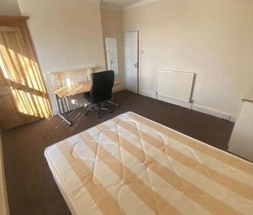 Lucas Street, Woodhouse, Leeds, LS6 - Photo 1