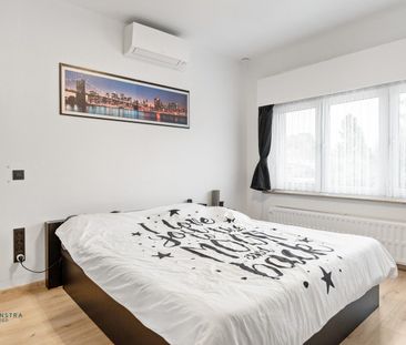 Instapklare woning met 3 slpkrs, garages en tuin te Weerde - Photo 4