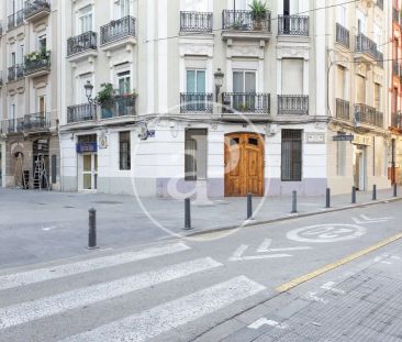 Piso de alquiler en Av. de Peris I Valero, Russafa - Foto 3
