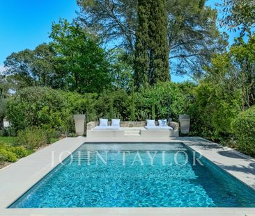 Maison à louer Mougins, Cote d'Azur, France13 000 EUR / Mois - Photo 4