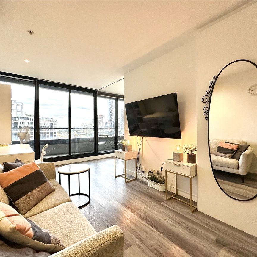 1705/7 Katherine Place - Photo 1