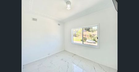 3 Bedroom House - Photo 4