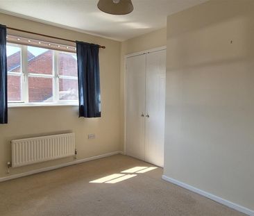 Grantham Close, Belmont - Photo 2