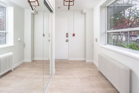 For Lease - 5 Hill Heights Road Unit# 205, Toronto, Ontario - Photo 3