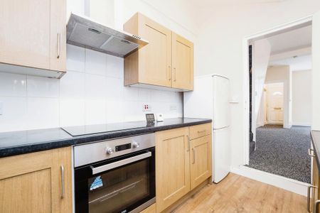 2 bedroom terraced house to rent - Photo 5