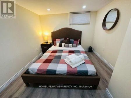 164 EAGLE STREET S - Photo 3