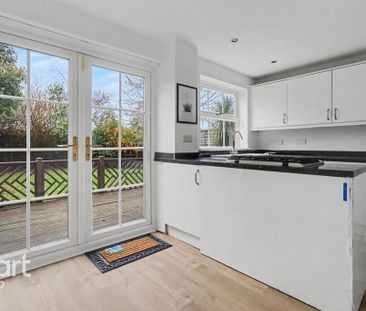 3 bedroom link detached house to rent - Photo 2