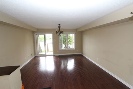 For Lease - 1118 KLONDIKE Road Unit# A, Kanata, Ontario - Photo 2