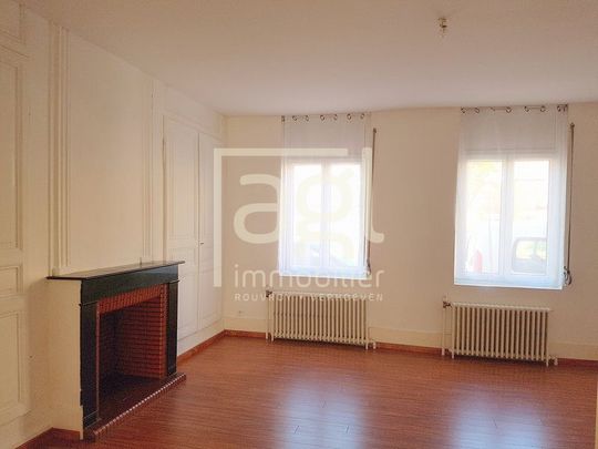 Location Appartement 2 pièces 67m² ST POL SUR MER 59430 - Photo 1