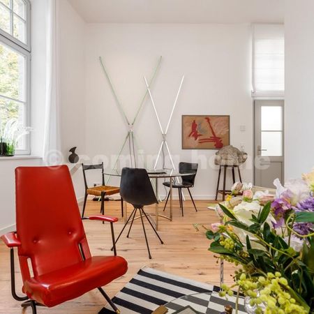 The Art of Living - Photo 2