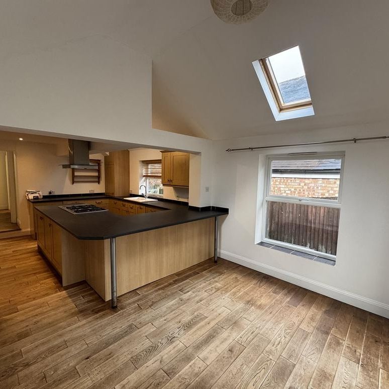 4 bedroom house to rent - Photo 1