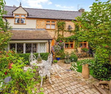 Wonderful Two Bedroom Cottage located in Stow-on-the-Wold. - Photo 2