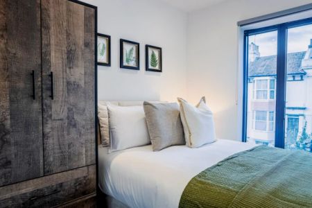 2 Bed - Photo 5