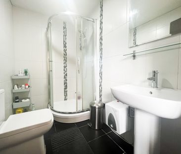 Mackintosh Place, Roath - Photo 5