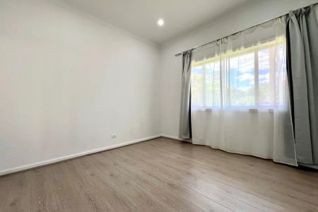 3 Bedroom Home In Great Location - Photo 3