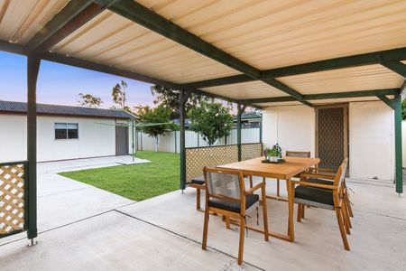 8 Elwood Crescent, Quakers Hill NSW 2763 - House For Rent | Domain - Photo 4