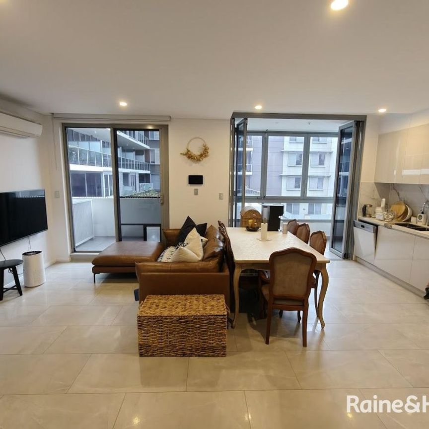 Modern Waterfront Apartment | Large Study or Optional Second Bedroom - Photo 1