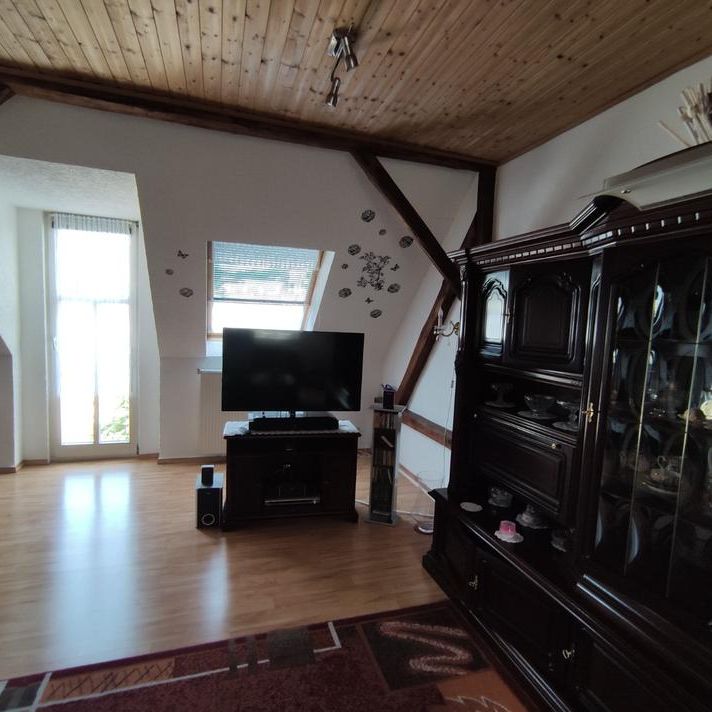 L34W4 - Tolle 3-Zimmer - DG-Wohnung in Vierfamilienhaus, Balkon, Gartennutzung - Foto 1