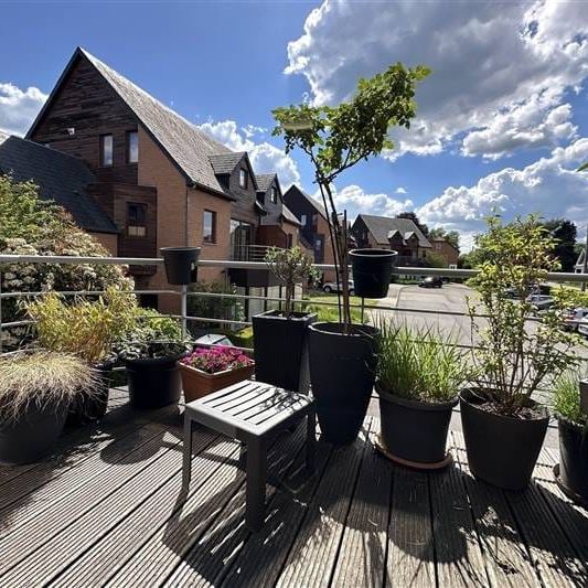 Appartement te huur - Photo 1