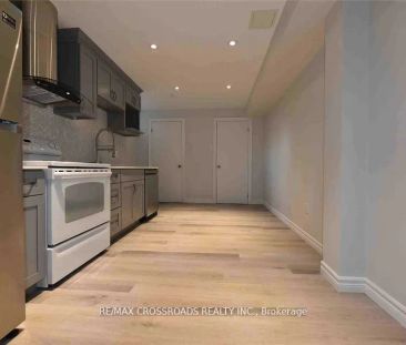 782 Cummer Avenue #Lower - Photo 1