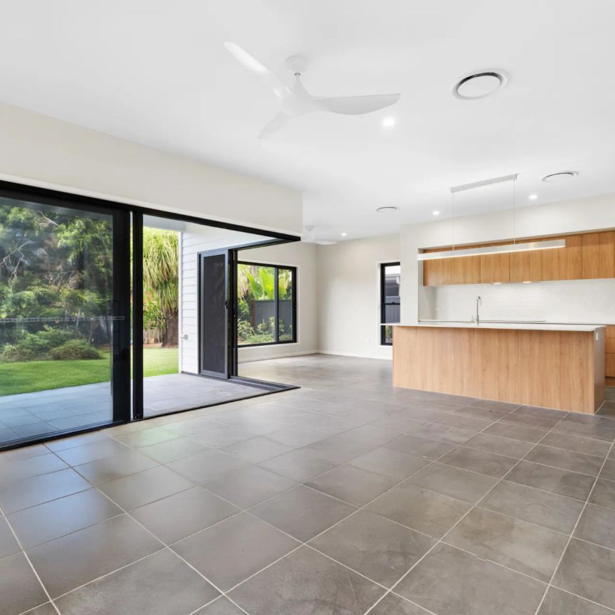 26 Henderson Road, - Photo 1