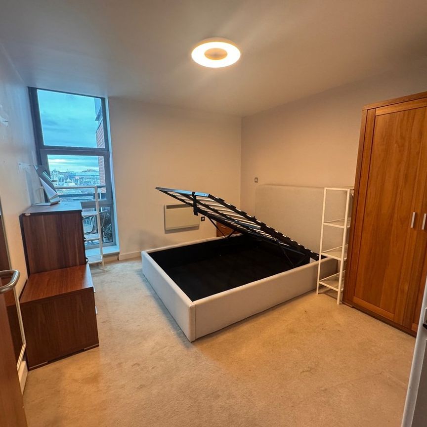 2 Bed Flat, The St. George Building, LS1 - Photo 1