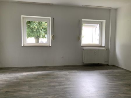 Das hat sich gewaschen,- neues Wannenbad inklusive im Erdgeschoss 2,5 Zimmer Wohnung - Photo 5